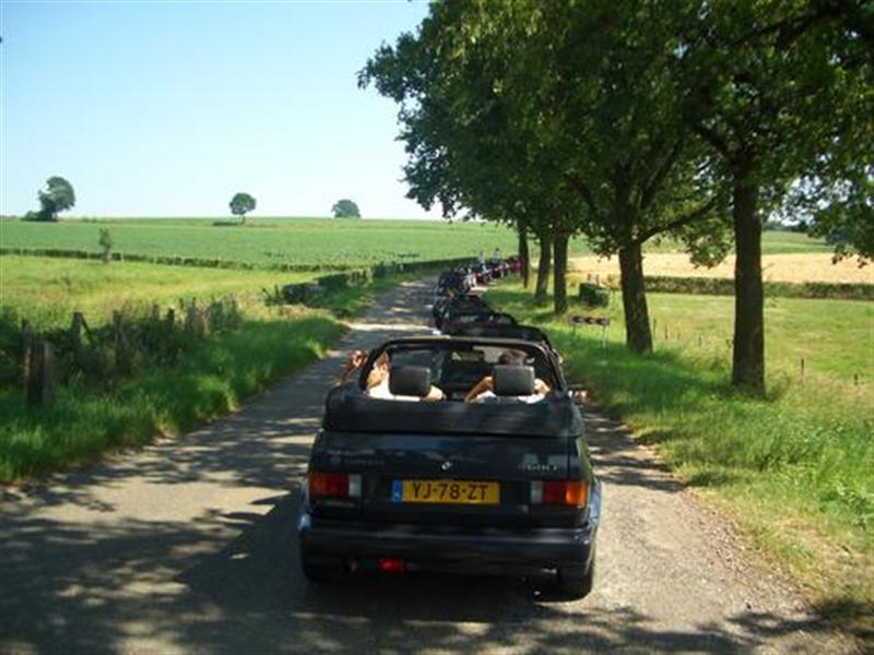 http://www.golf1cabriolet.com/photos/rencontres/normales/image303.jpg