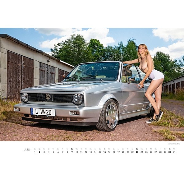 tuning-maedels-2023-der-erotik-kalender-336835518.jpg